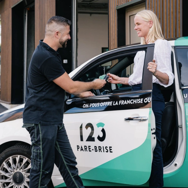 123 pare-brise garagiste et client